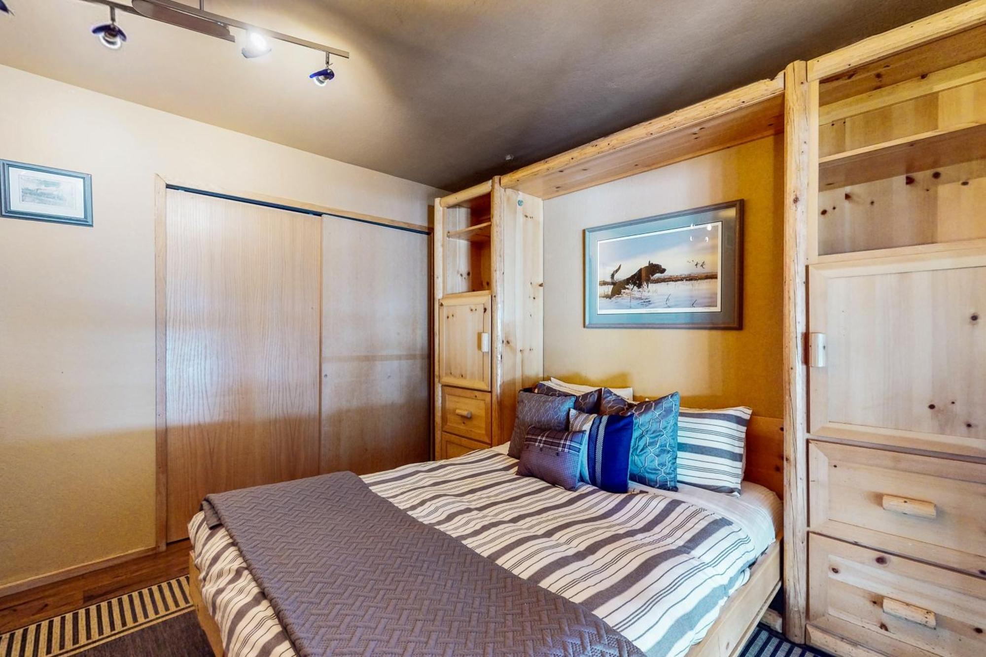 Tastefully-Updated, Classic Tahoe Family Home Truckee Zewnętrze zdjęcie