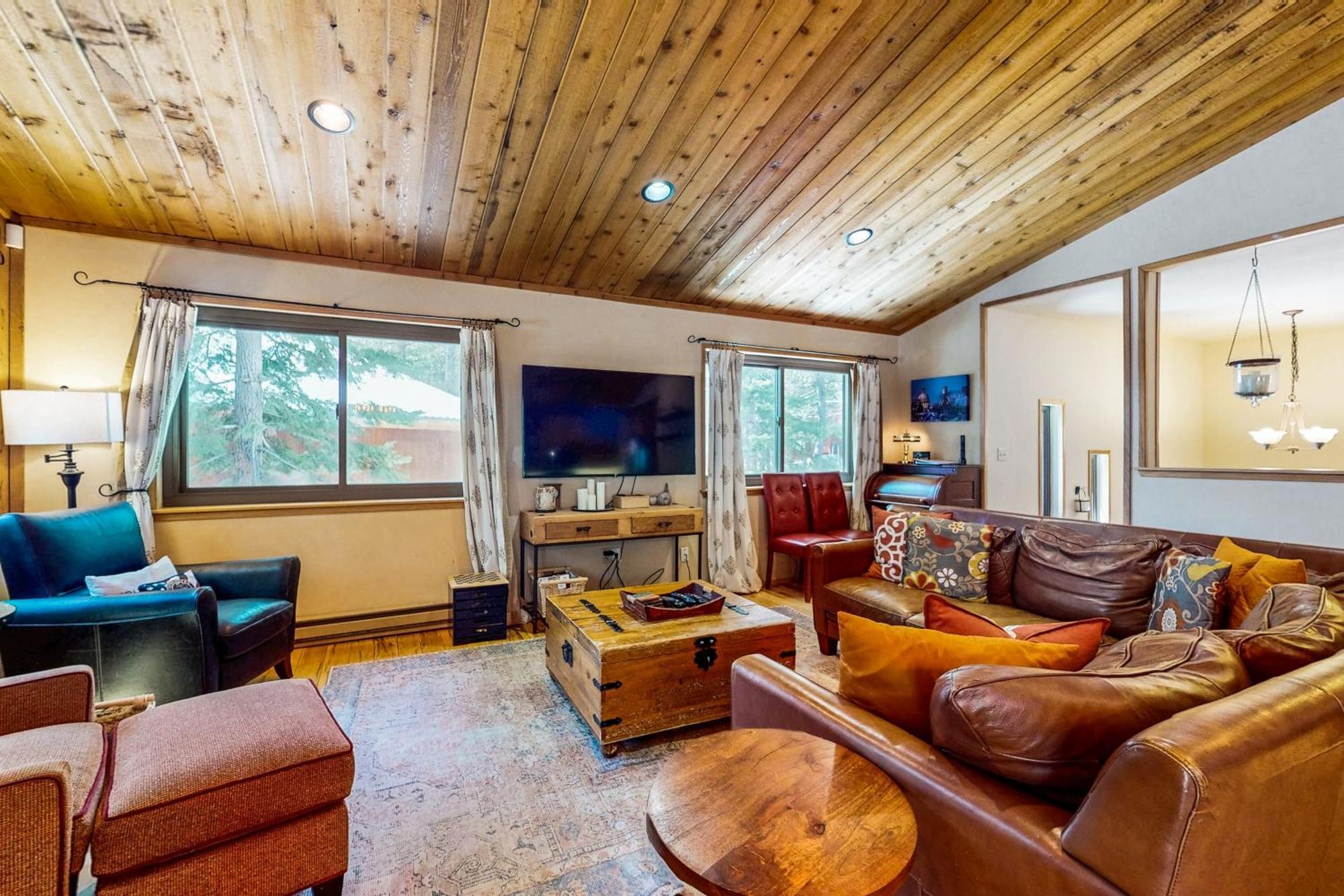 Tastefully-Updated, Classic Tahoe Family Home Truckee Zewnętrze zdjęcie