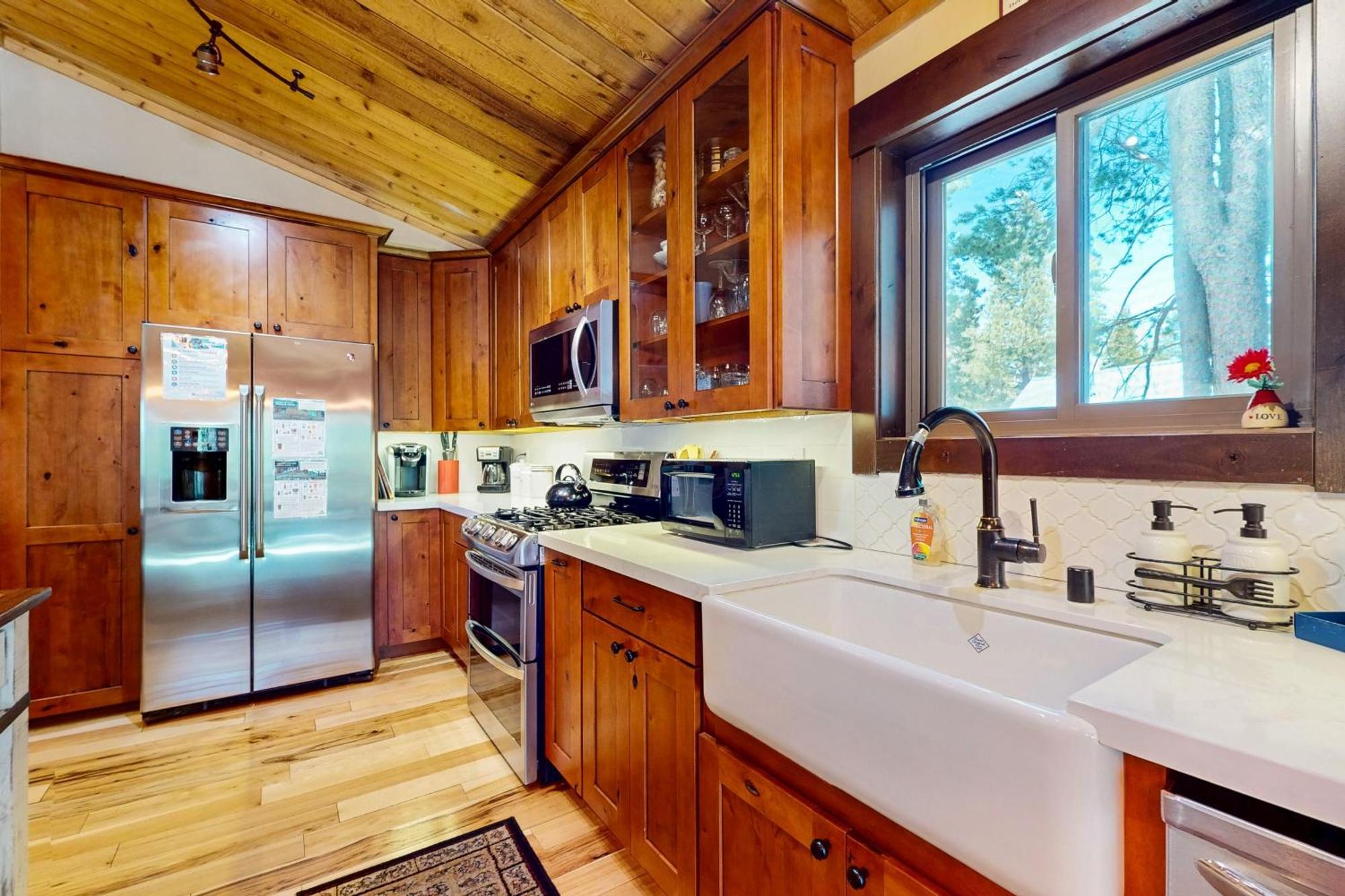 Tastefully-Updated, Classic Tahoe Family Home Truckee Zewnętrze zdjęcie
