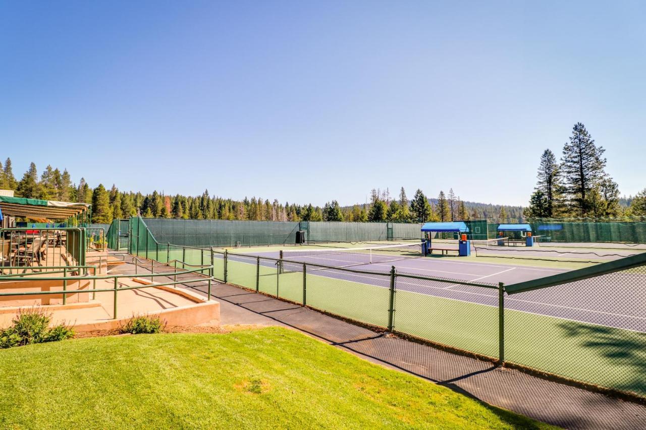 Tastefully-Updated, Classic Tahoe Family Home Truckee Zewnętrze zdjęcie